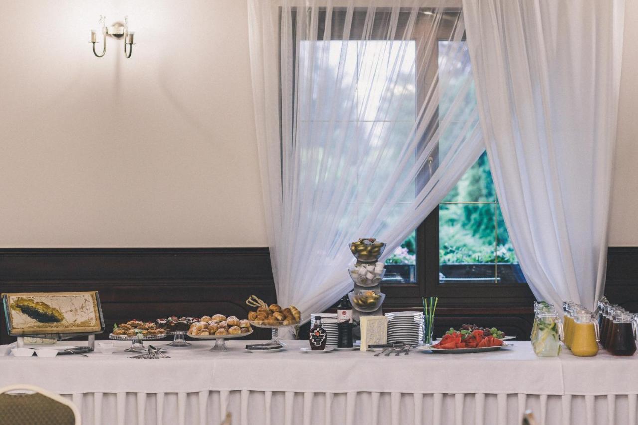 Hotel Czardasz Spa & Wellness Płock Buitenkant foto