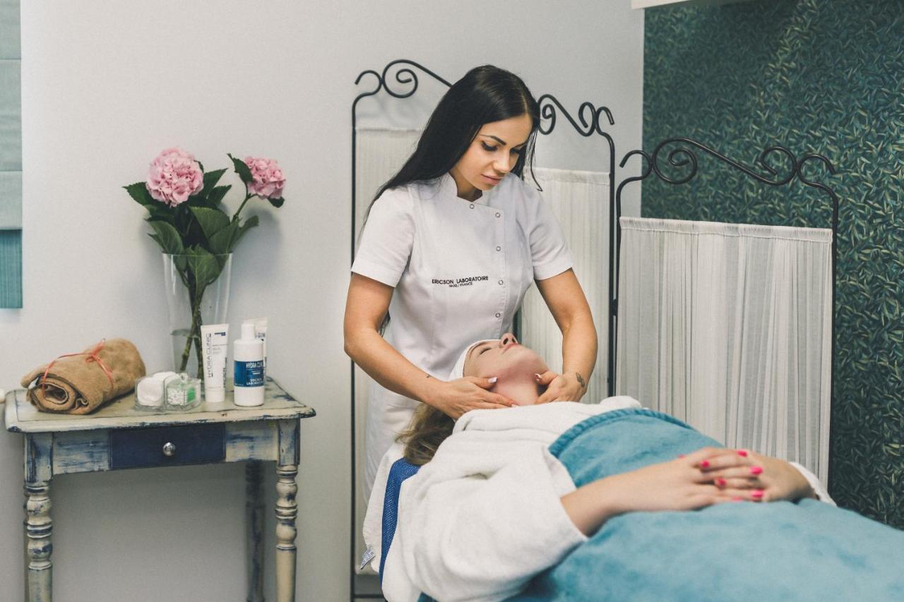 Hotel Czardasz Spa & Wellness Płock Buitenkant foto