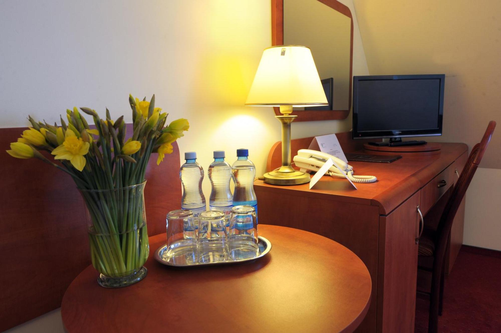Hotel Czardasz Spa & Wellness Płock Kamer foto