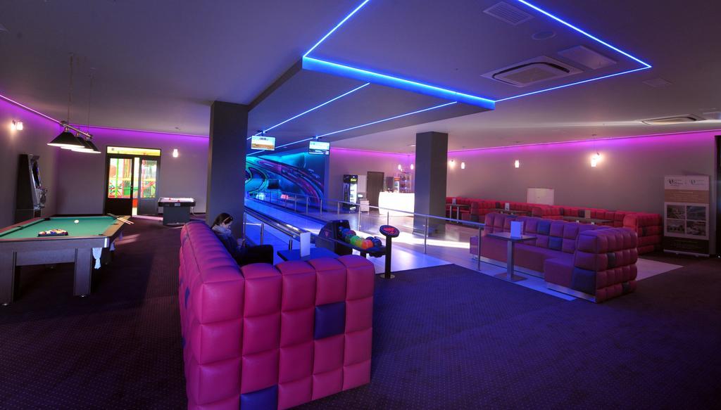 Hotel Czardasz Spa & Wellness Płock Buitenkant foto