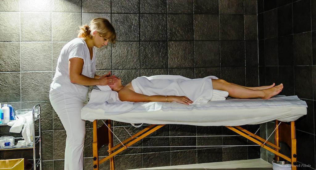 Hotel Czardasz Spa & Wellness Płock Buitenkant foto