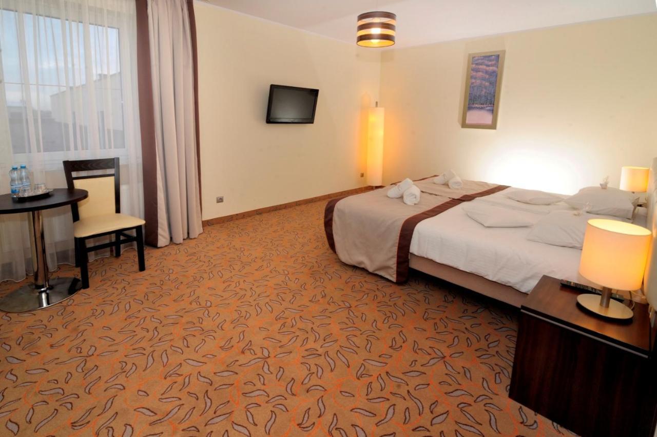 Hotel Czardasz Spa & Wellness Płock Kamer foto